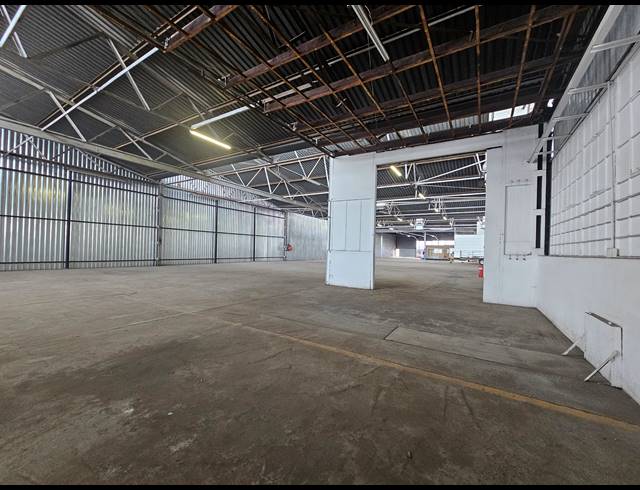1,459M² WAREHOUSE TO LET IN ISANDO